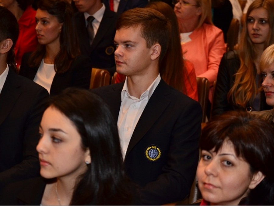 2 вересня 2013 року вручення студентських квитків студентам першого курсу