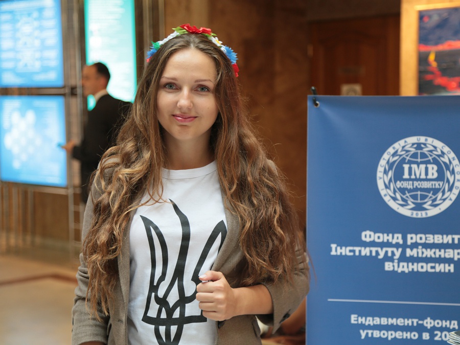 ІМВ в особах