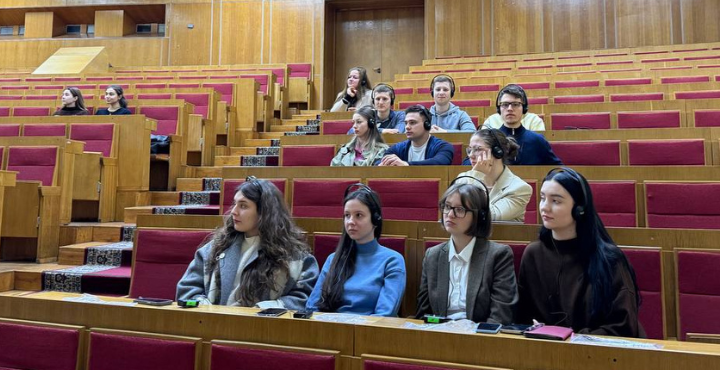Практичне заняття із синхронним перекладацьким супроводом
