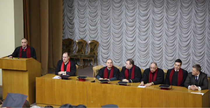 Вручення дипломів